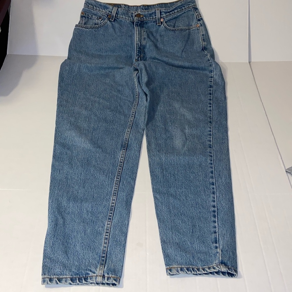 Vintage Levi’s Women’s Size 16W M Relaxed Fit Tapered Leg Blue Jeans - Picture 1 of 9
